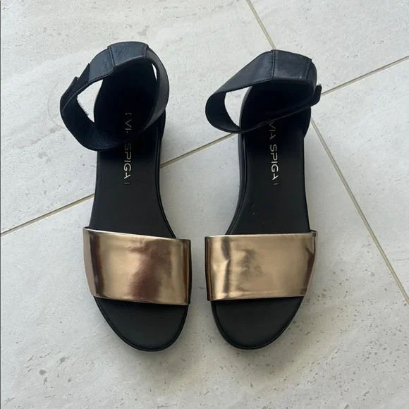 Via Spiga Women's Black and Gold Sandals - Picture 1 of 4